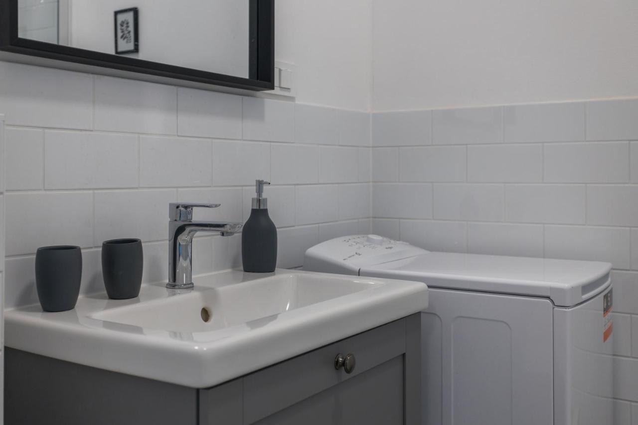 Bu2 Pula Studio Apartment Екстериор снимка