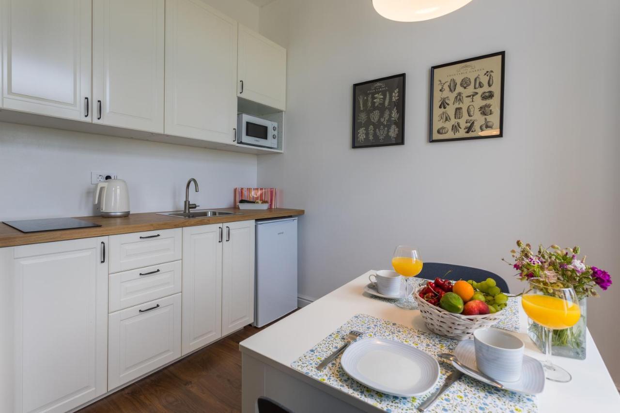 Bu2 Pula Studio Apartment Екстериор снимка